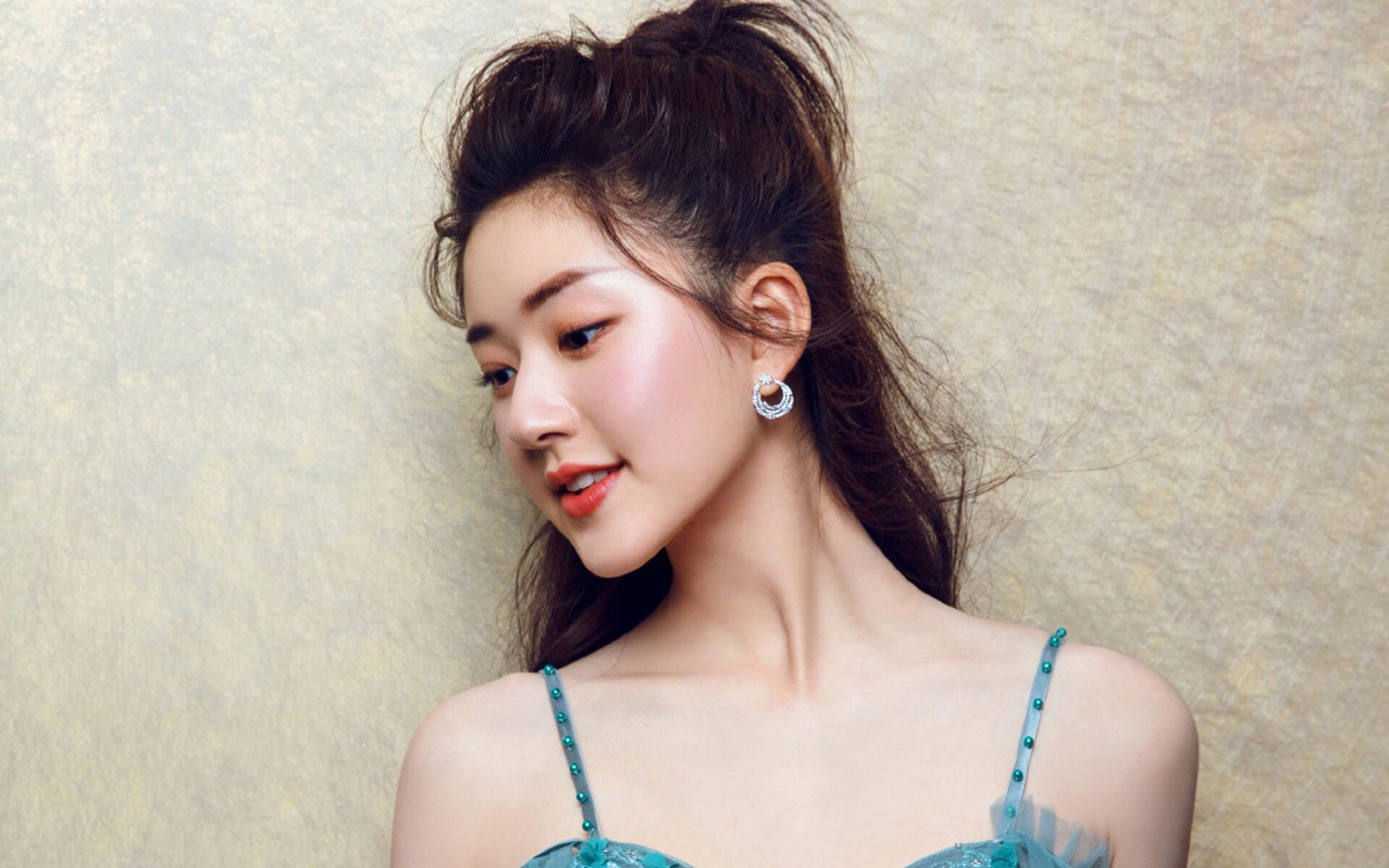 开云体育app注册-中美蝶泳前100米对比：美方领先更稳，美国百米蝶泳