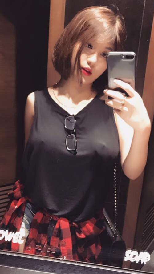 中立代表队B突破极限展现团队力量，中立选手