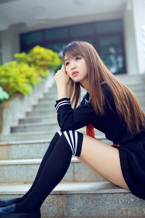 开云体育在线入口-南非女泳将展现速度与技巧，南非游泳王妃