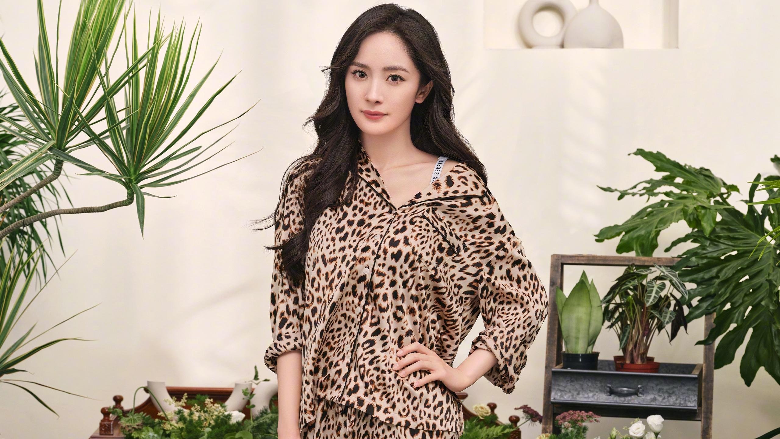 女篮国手海外高光表现激励更多年轻女孩投身篮球，女子篮球高手